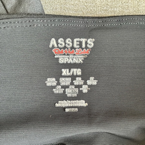 Spanx assets black legging with faux leather stripe size xl item 07-05 - Picture 8 of 12